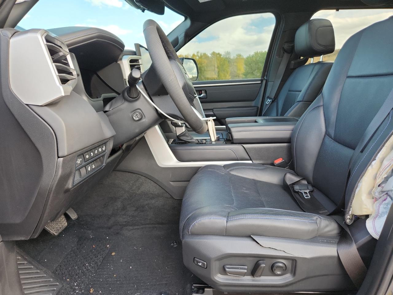 2024 Toyota Sequoia Sr5 VIN: 7SVAAABA7RX035464 Lot: 82376985