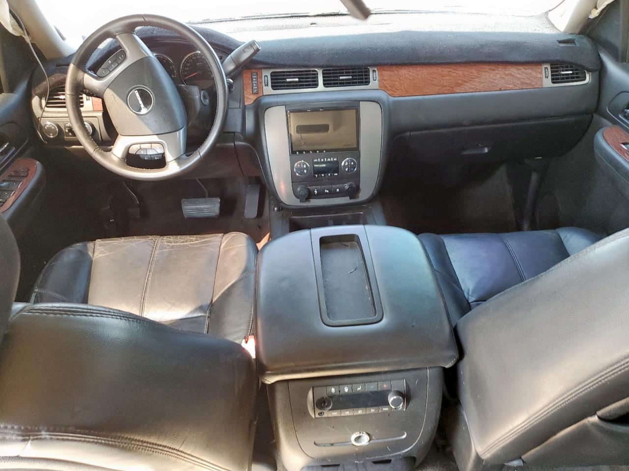 2008 GMC Yukon VIN: 1GKFK130X8R241517 Lot: 82248775