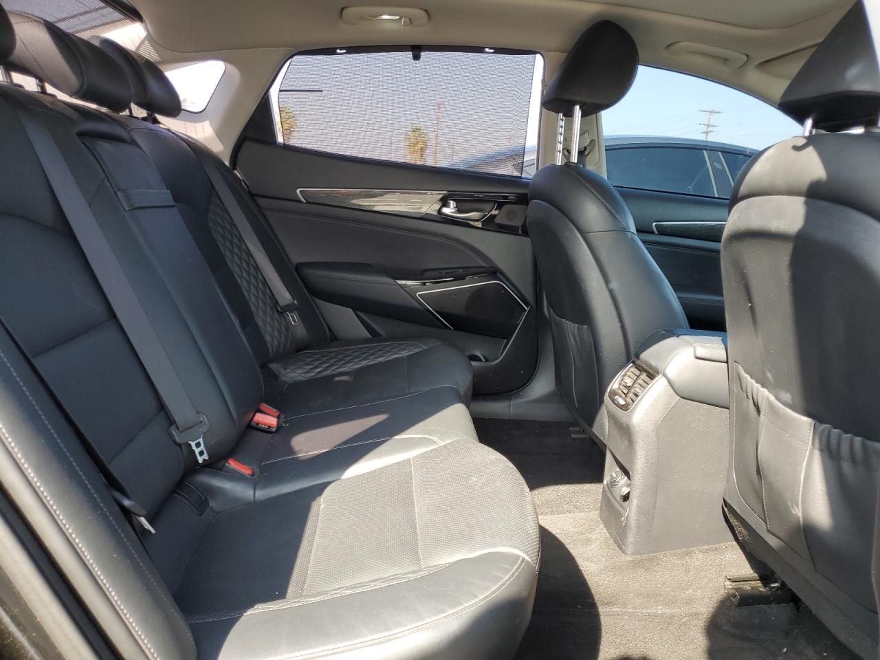 2017 Kia Cadenza Premium VIN: KNALC4J19H5066531 Lot: 82776775