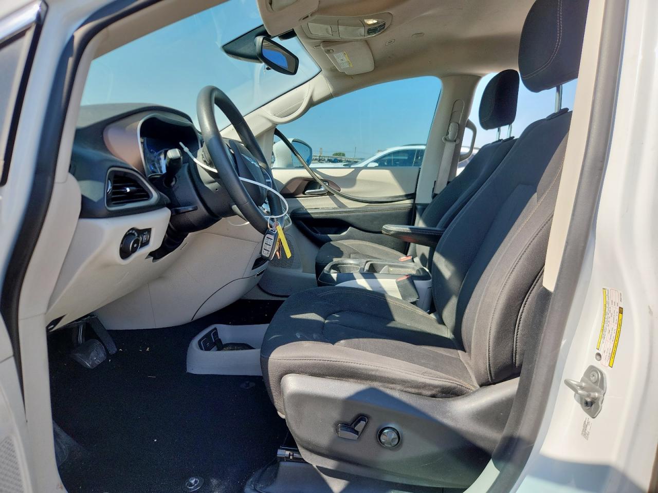 2018 Chrysler Pacifica Touring Plus VIN: 2C4RC1FG5JR227233 Lot: 85685975