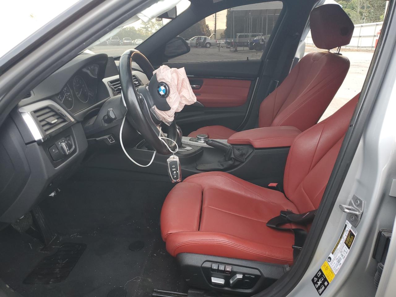 2018 BMW 330 Xi VIN: WBA8D9G55JNU71141 Lot: 84186025