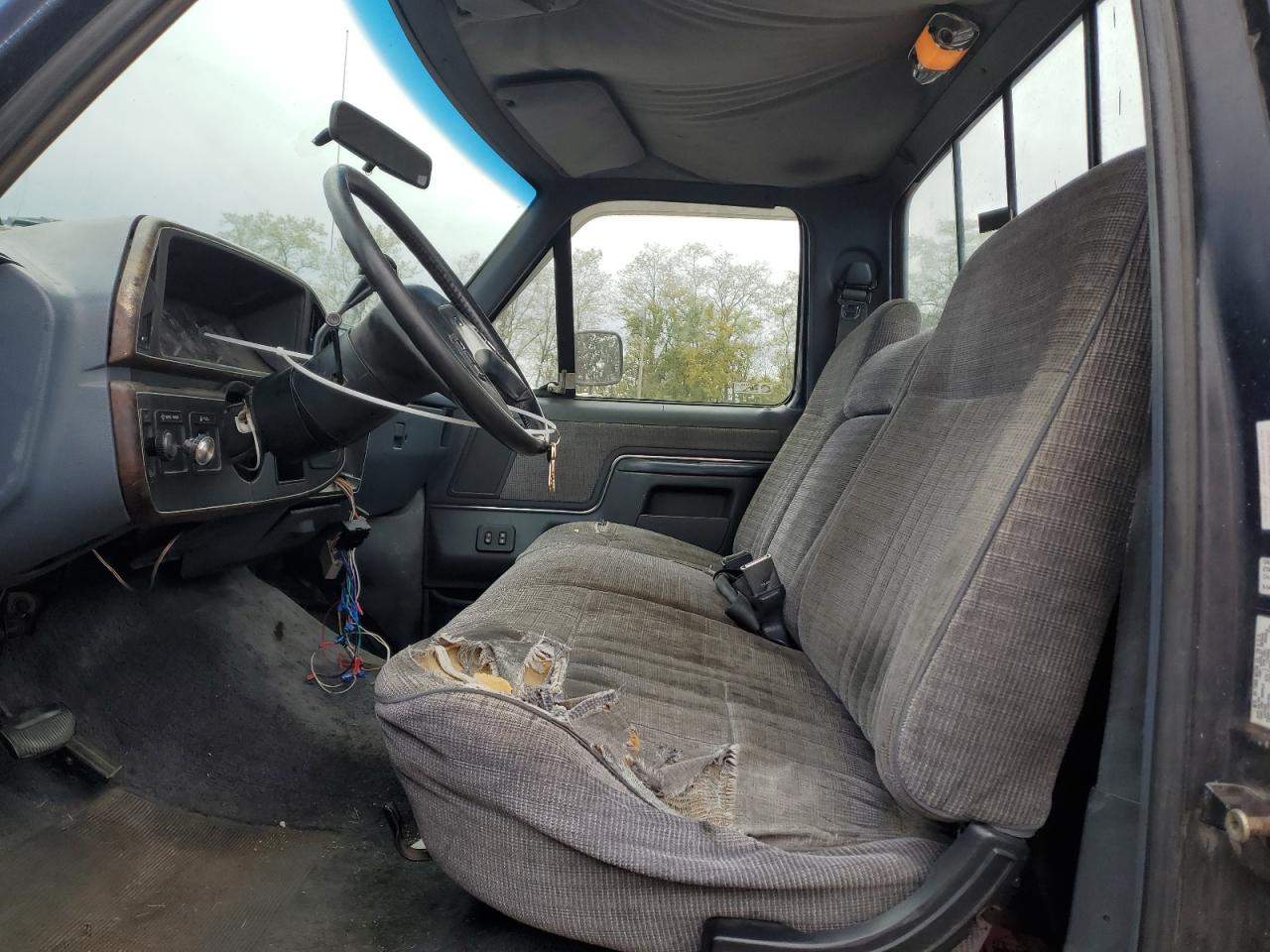 1990 Ford F150 VIN: 1FTEF15N5LNB41619 Lot: 90739065