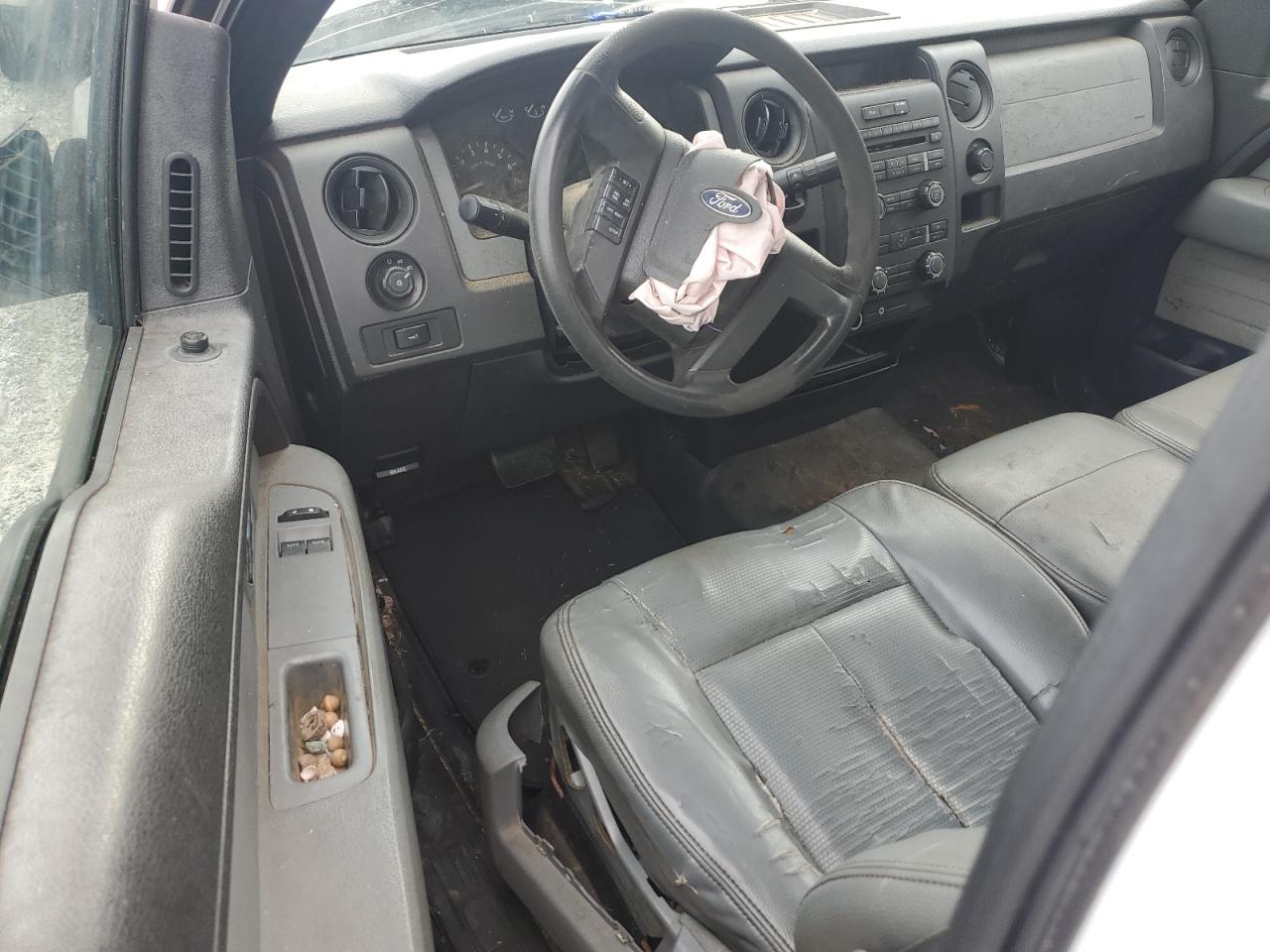 2011 Ford F150 VIN: 1FTMF1CM4BFB28195 Lot: 85182595