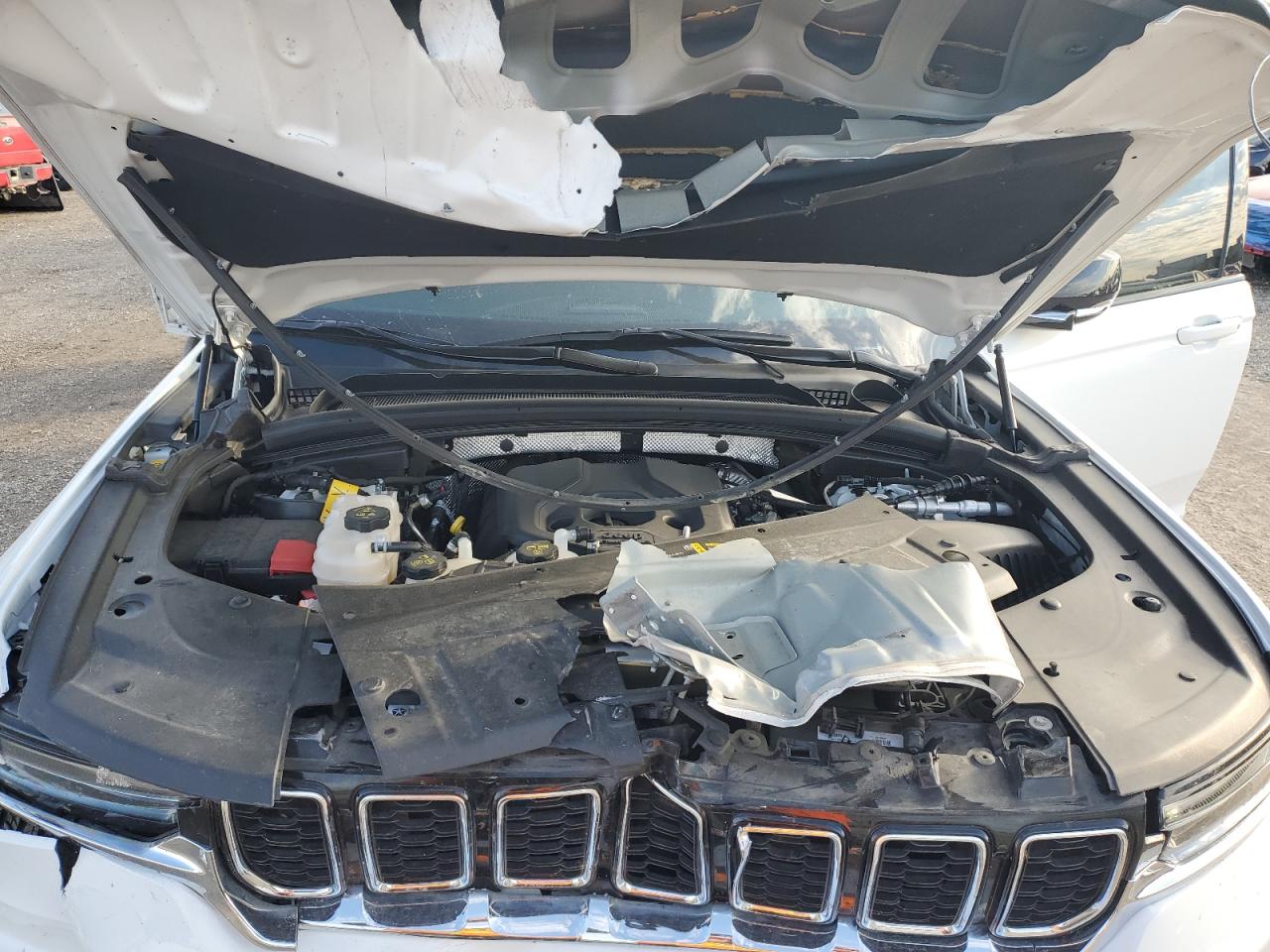 2023 Jeep Grand Cherokee Limited 4Xe VIN: 1C4RJYB65P8786006 Lot: 85002645