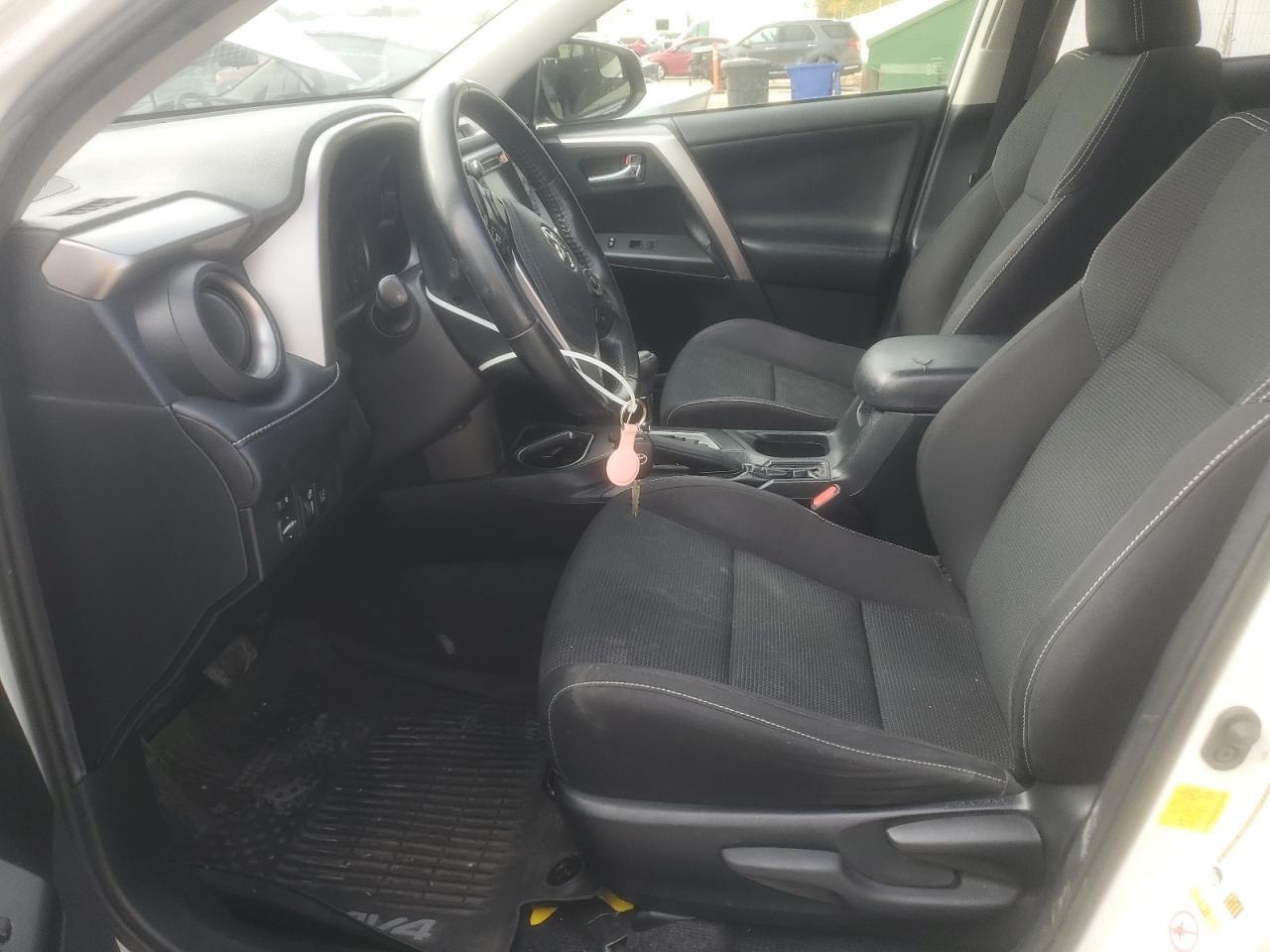 2017 Toyota Rav4 Xle VIN: JTMWFREV3HJ714194 Lot: 86281775