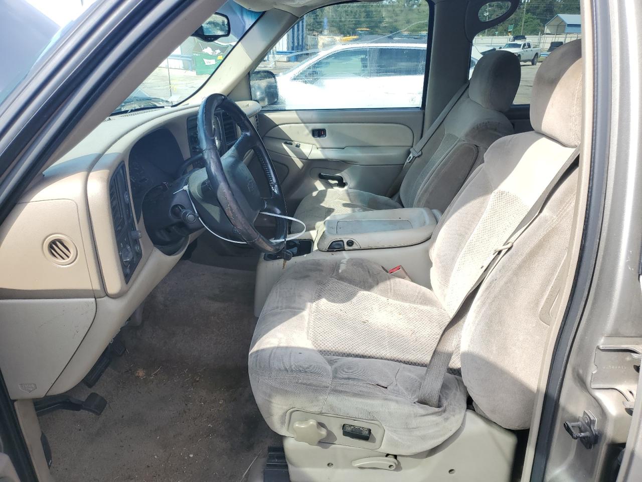 2002 Chevrolet Tahoe C1500 VIN: 1GNEC13Z02J101895 Lot: 85274875