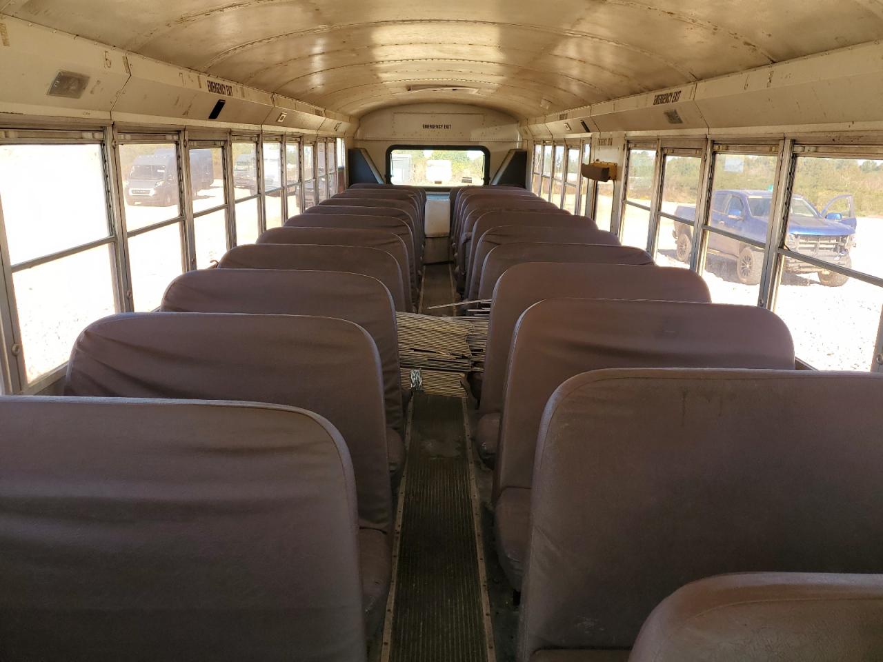 2000 International 3000 3000 VIN: 1HVBJABNXYA928290 Lot: 86678695