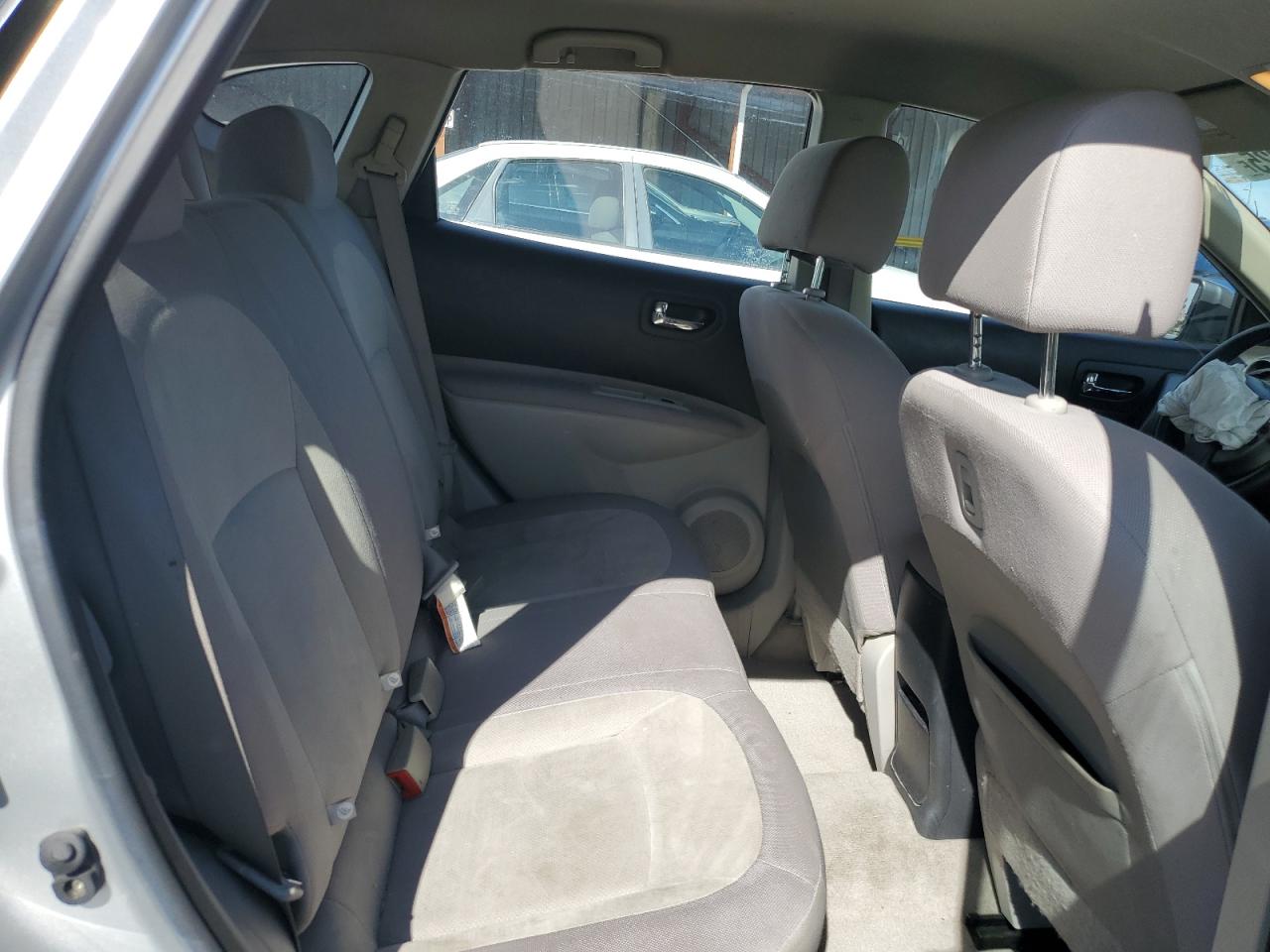 2010 Nissan Rogue S VIN: JN8AS5MV2AW132682 Lot: 84989325