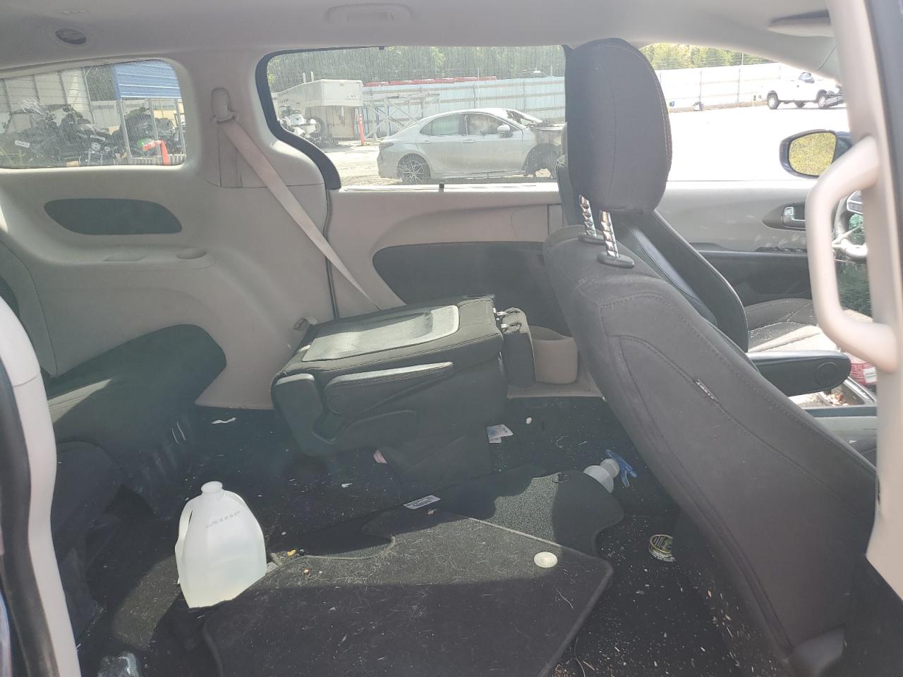 2020 Chrysler Pacifica Touring VIN: 2C4RC1FG0LR230396 Lot: 85767475