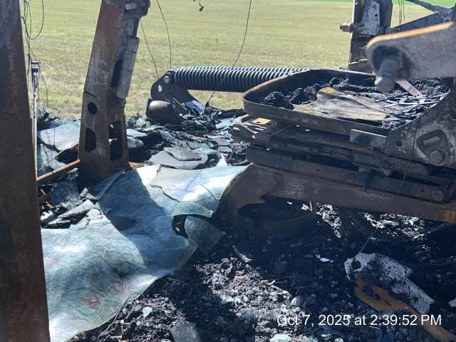 2008 Mac Don M200 - Prwd Windrower