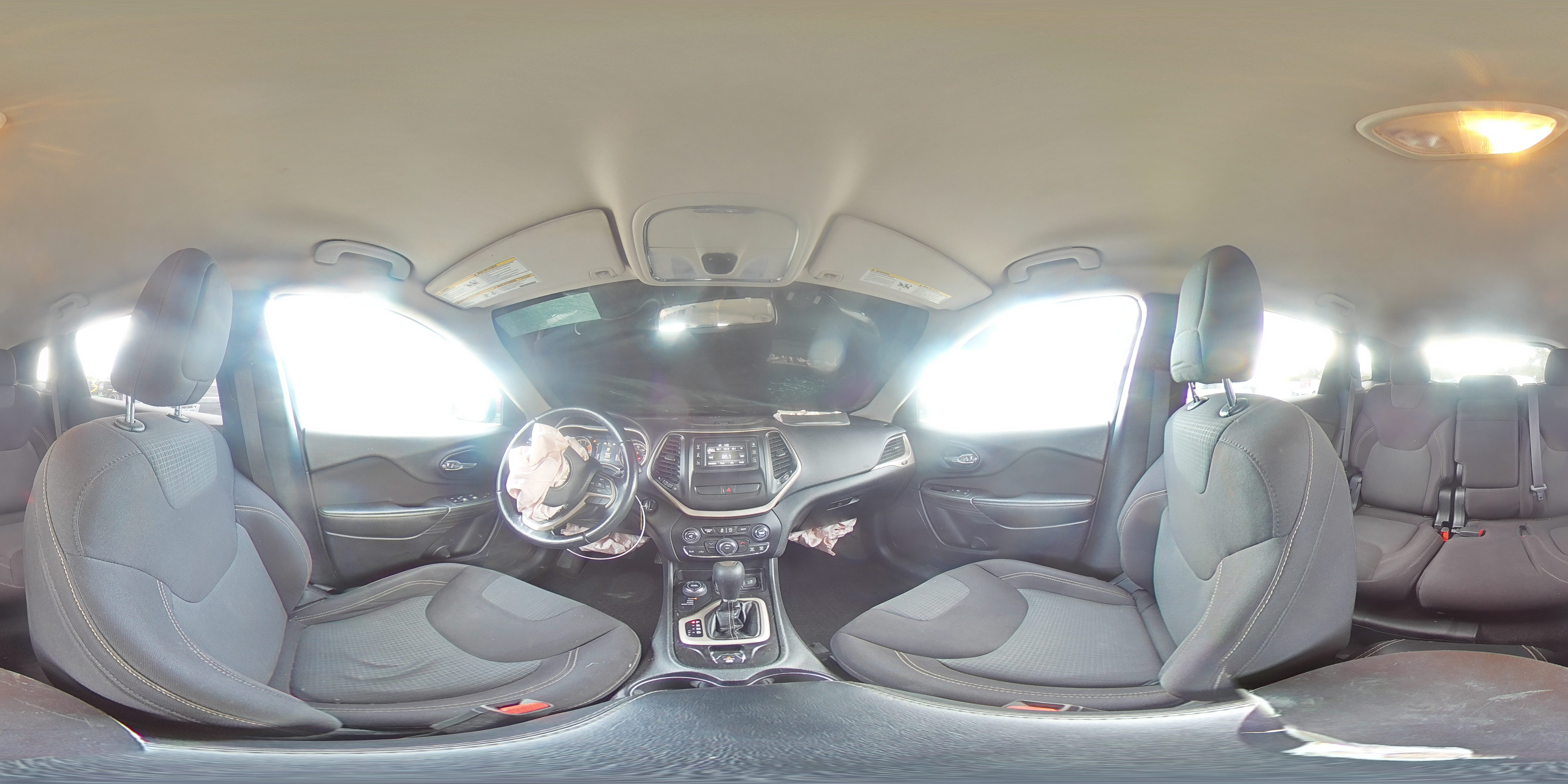 2017 Jeep Cherokee Latitude VIN: 1C4PJMCS5HW532269 Lot: 82644125