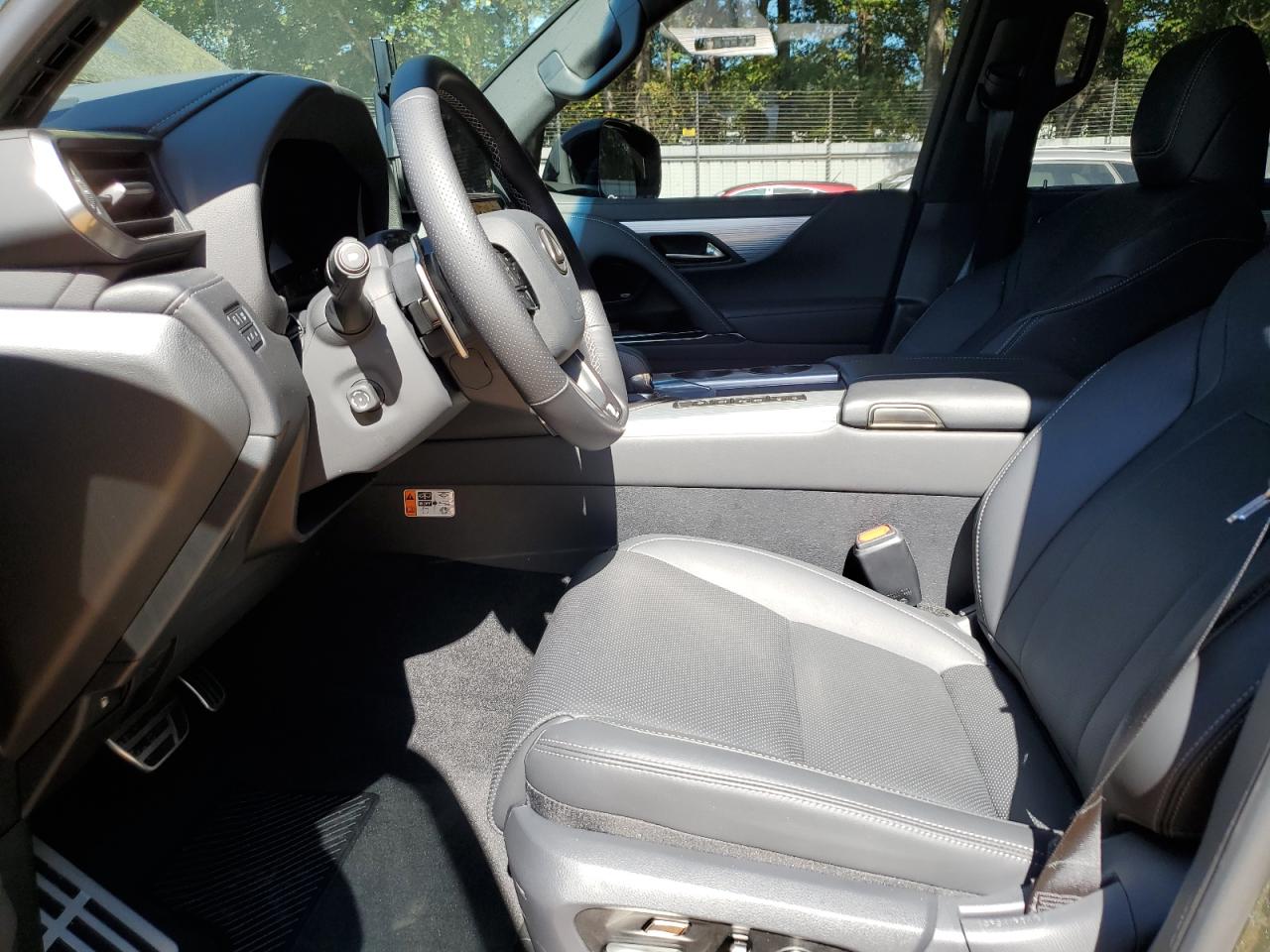 2025 Lexus Lx 700H Overtrail VIN: JTJMD7CX5S4000317 Lot: 82365055