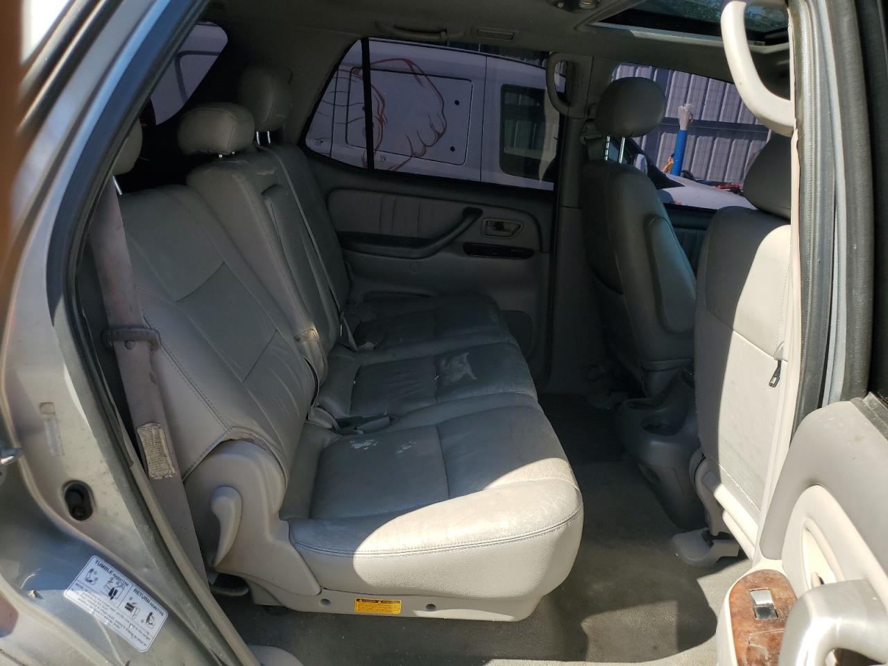 2002 Toyota Sequoia Limited VIN: 5TDZT38A32S136524 Lot: 87205915