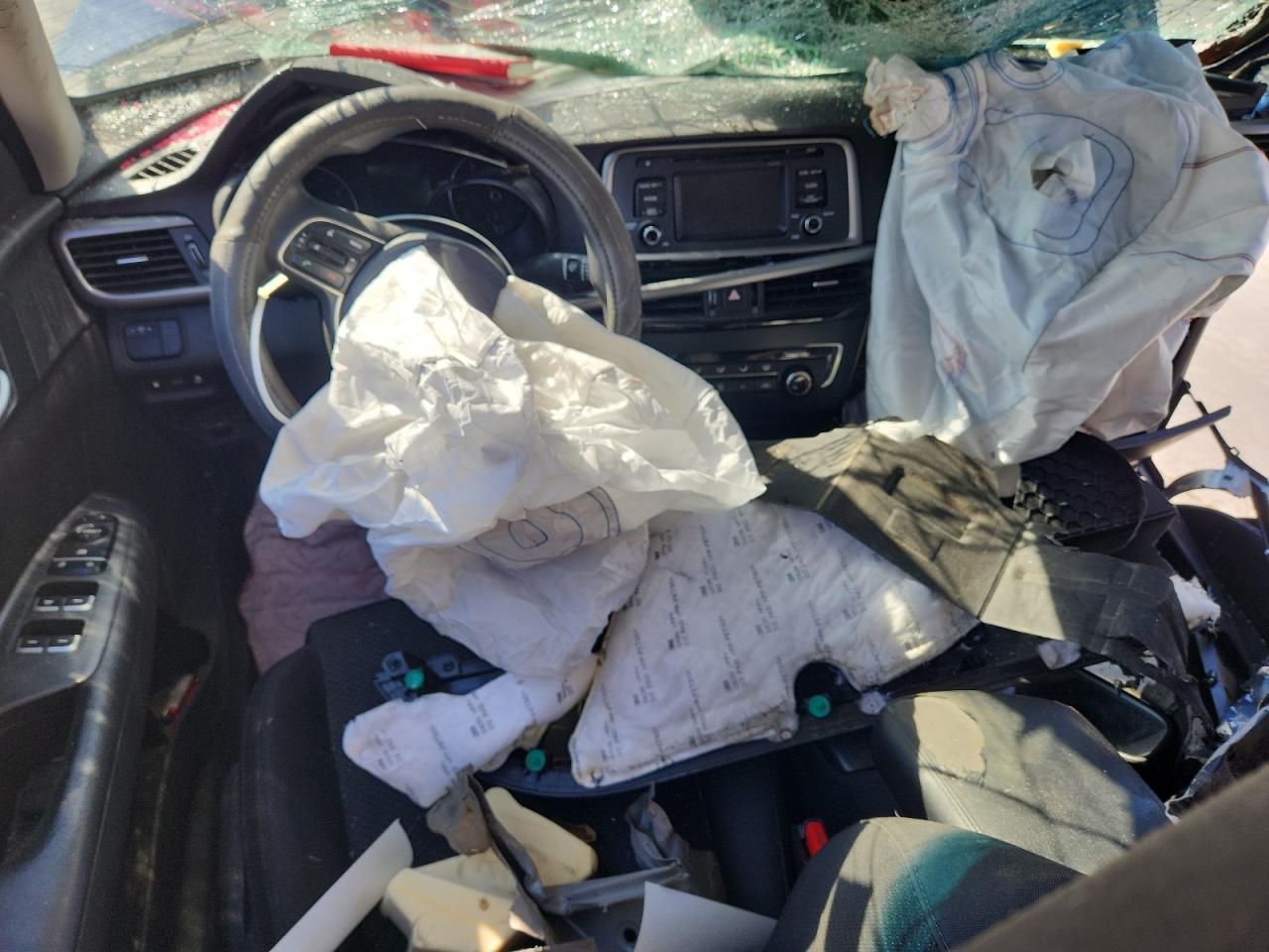 2017 Kia Optima Lx VIN: 5XXGT4L31HG160529 Lot: 82008275