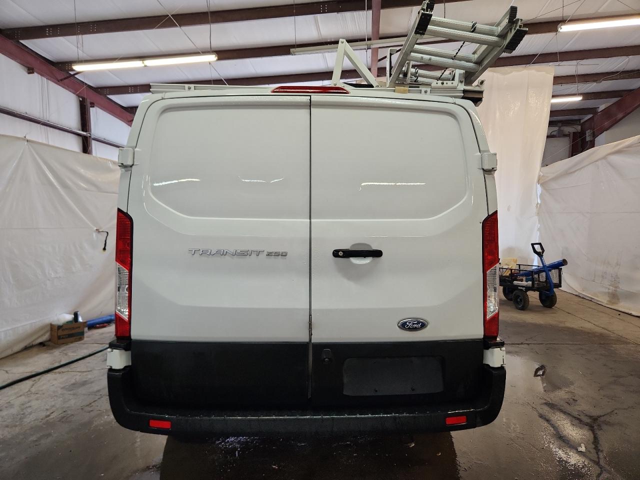 2020 Ford Transit Utility / Service Van VIN: 1FTBR1Y86LKA01015 Lot: 87237315