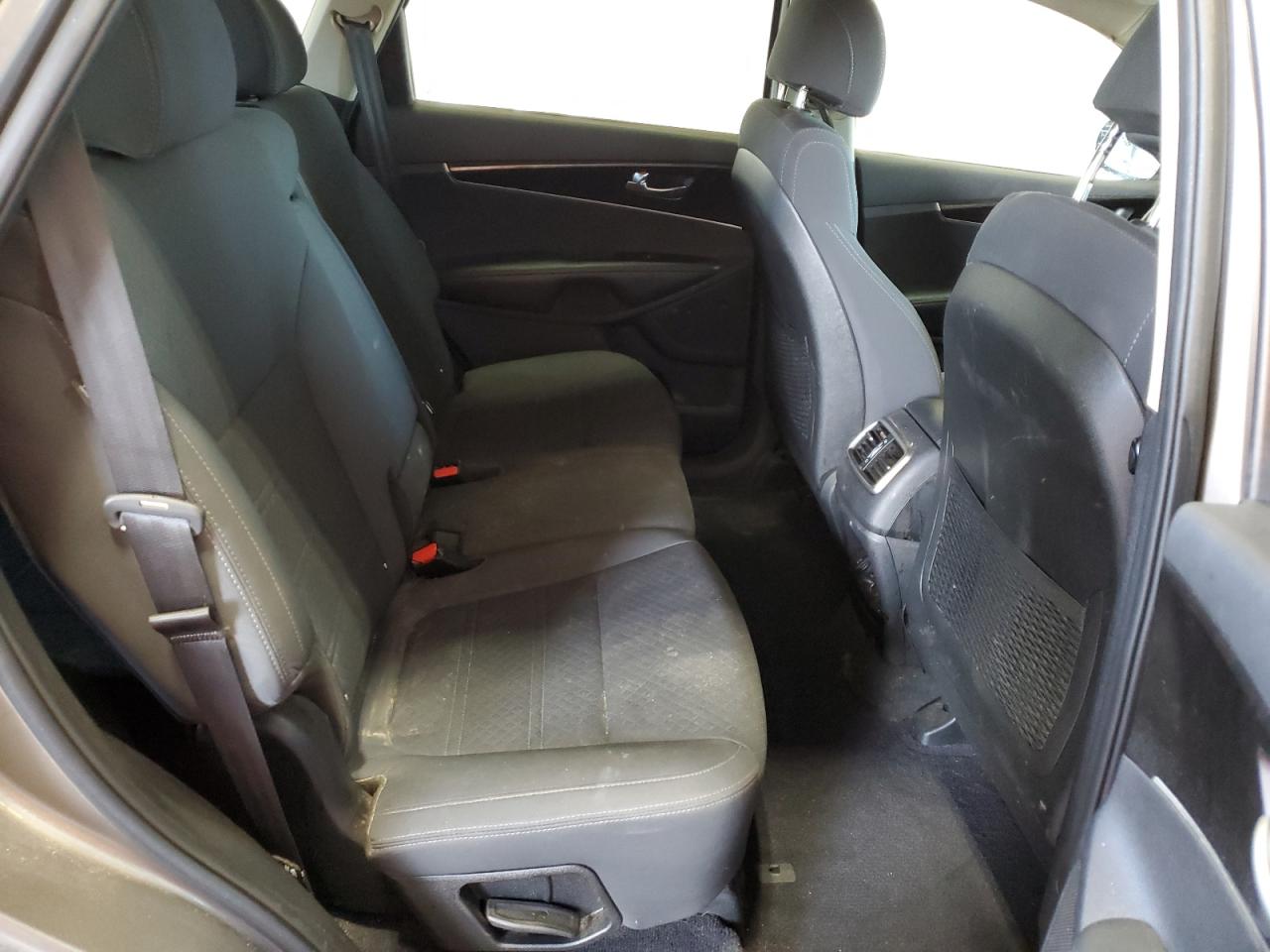 2017 Kia Sorento Lx VIN: 5XYPGDA35HG279610 Lot: 84757925