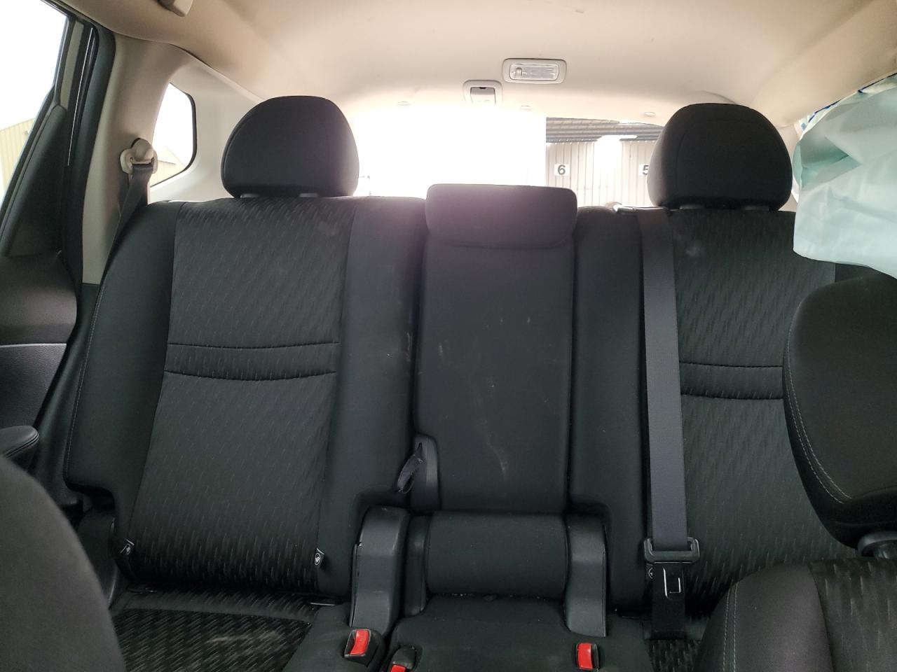 2019 Nissan Rogue S VIN: KNMAT2MV3KP522211 Lot: 82433365