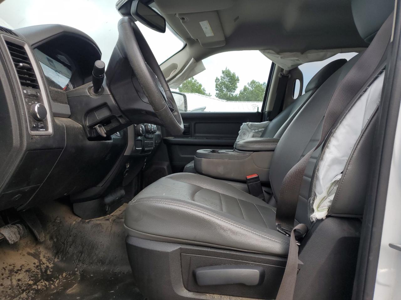 2020 Ram 1500 Classic Tradesman VIN: 1C6RR6FG4LS108979 Lot: 89479575