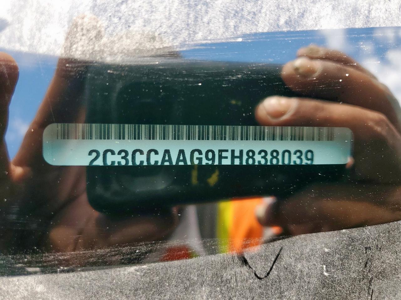 2015 Chrysler 300 Limited VIN: 2C3CCAAG9FH838039 Lot: 85265925