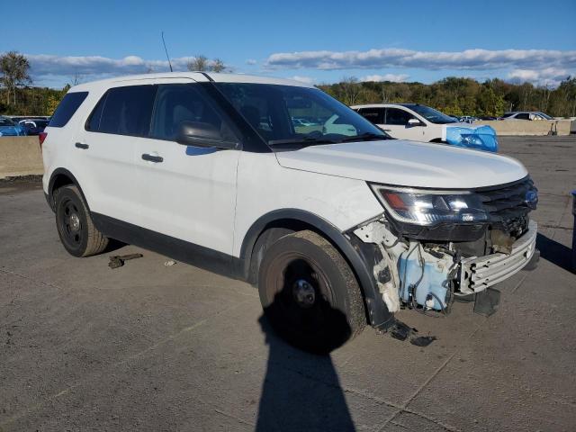 Parquets FORD EXPLORER 2016 Biały