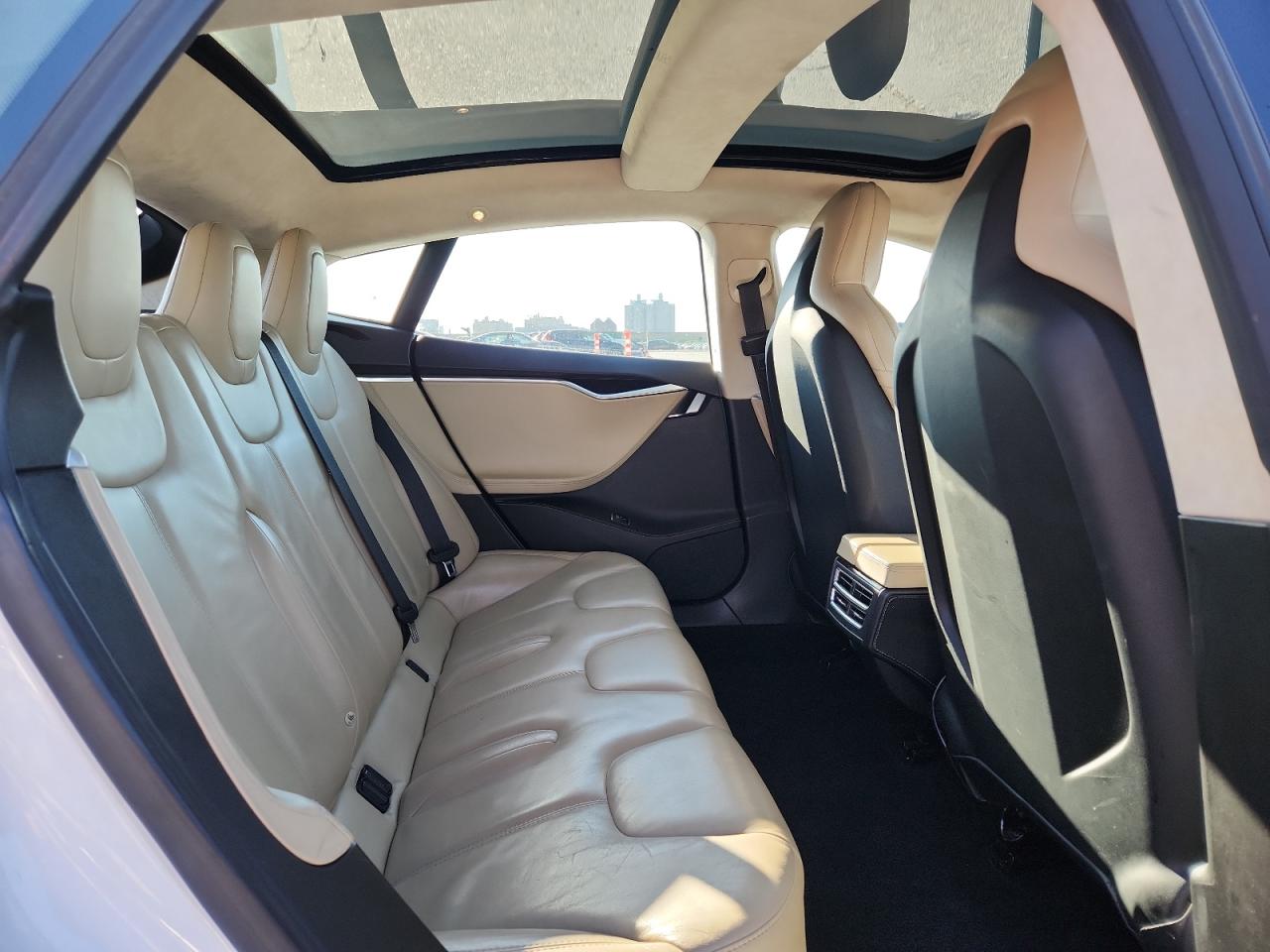 2016 Tesla Model S VIN: 5YJSA1E10GF156032 Lot: 87052425