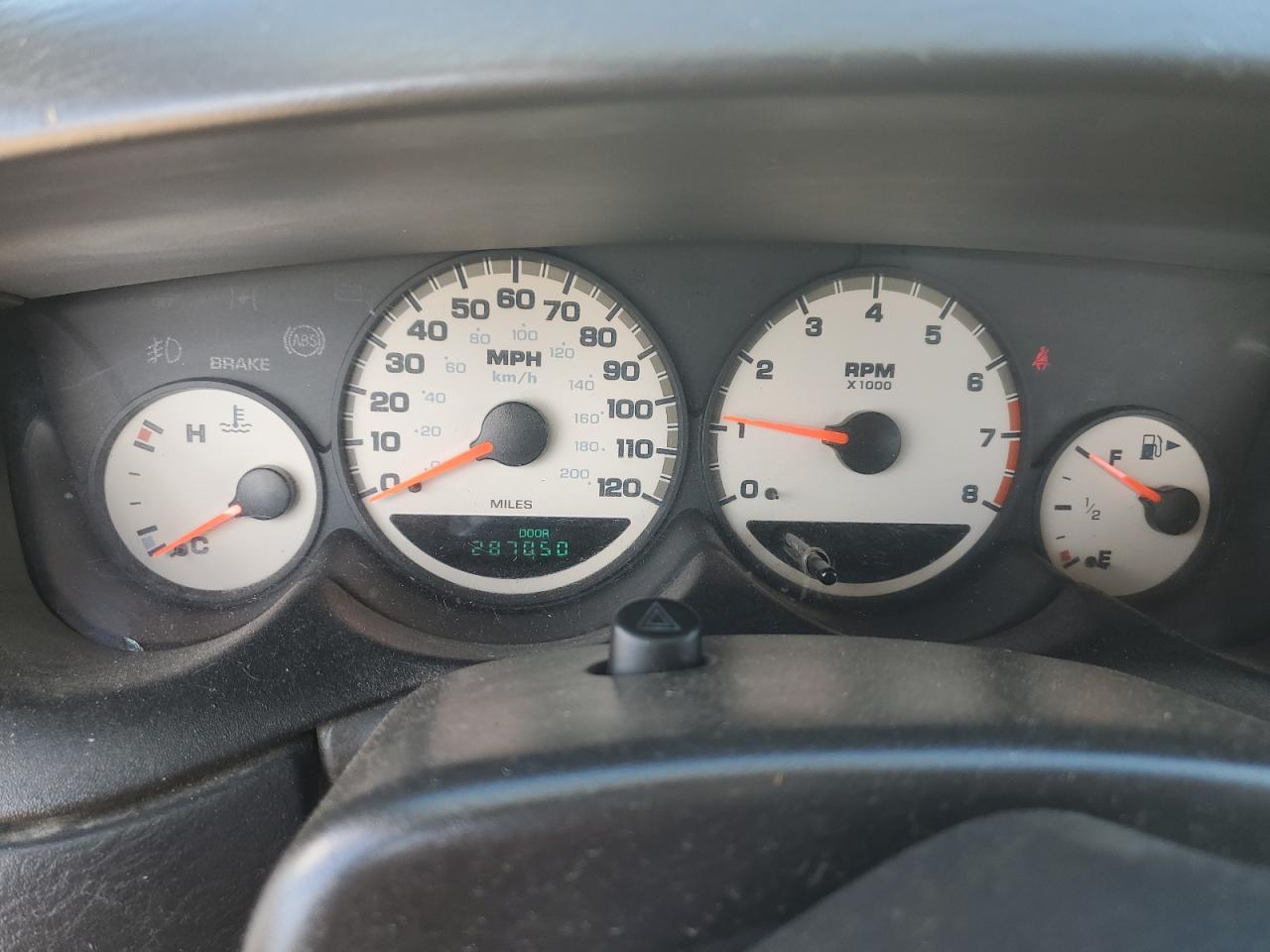 2004 Dodge Neon Sxt VIN: 1B3ES56C34D640282 Lot: 84797365