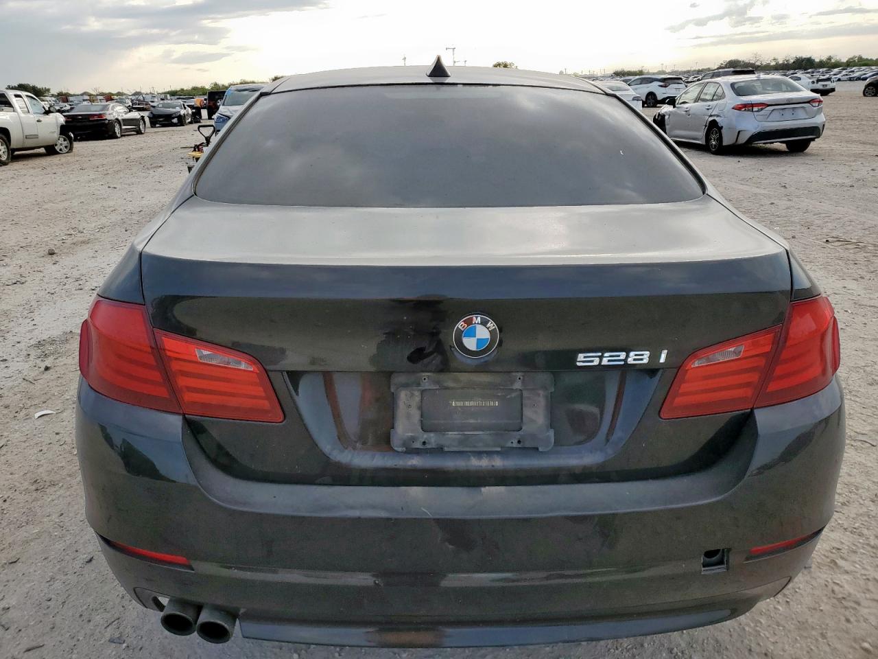 2011 BMW 528 I VIN: WBAFR1C55BC745130 Lot: 82308255