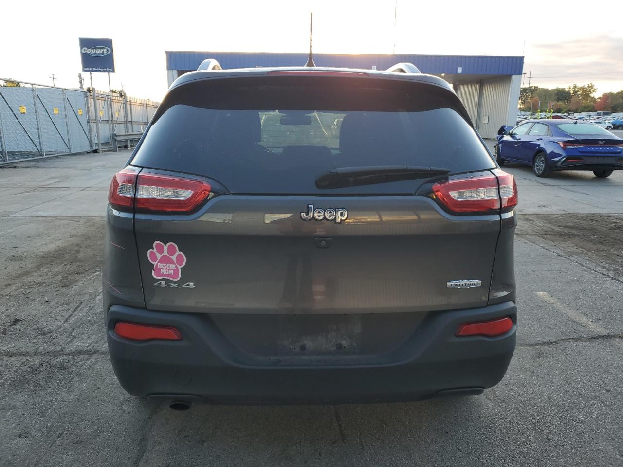 2018 Jeep Cherokee Latitude Plus VIN: 1C4PJMLB7JD622461 Lot: 82615635