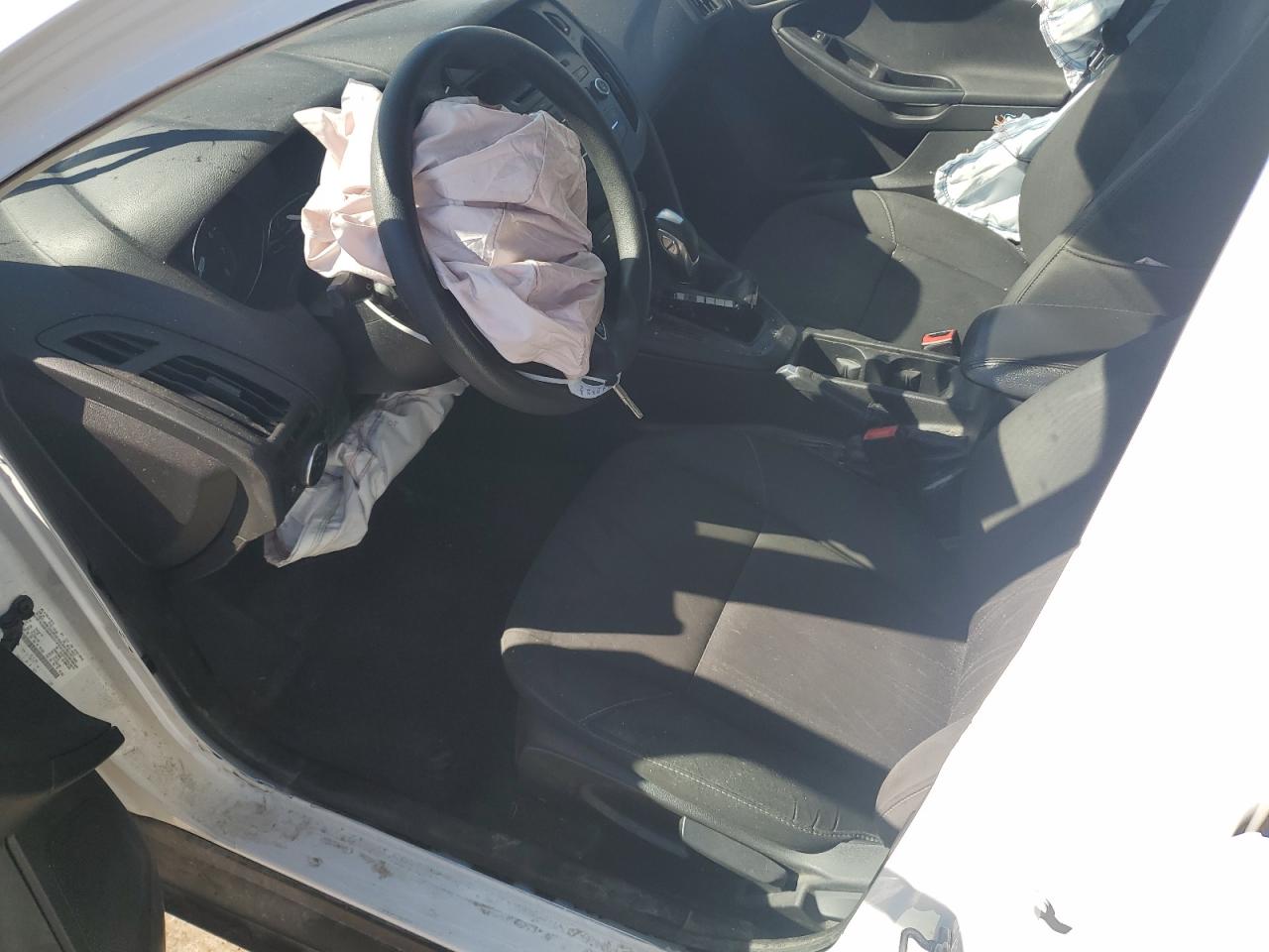 2016 Ford Focus Se VIN: 1FADP3F26GL266791 Lot: 85830805