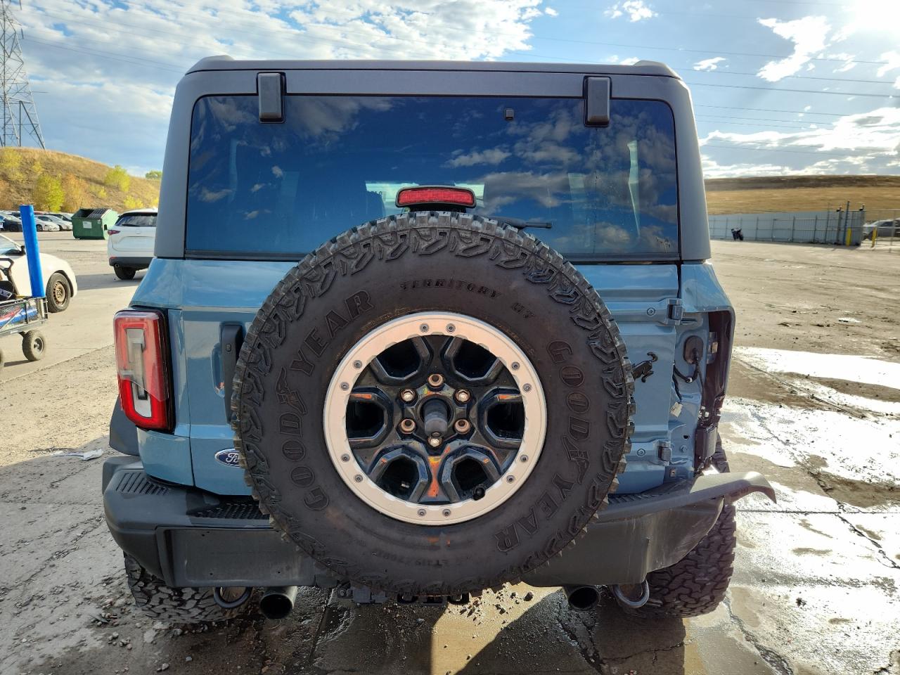 2022 Ford Bronco Base VIN: 1FMEE5DP4NLB36869 Lot: 84987575