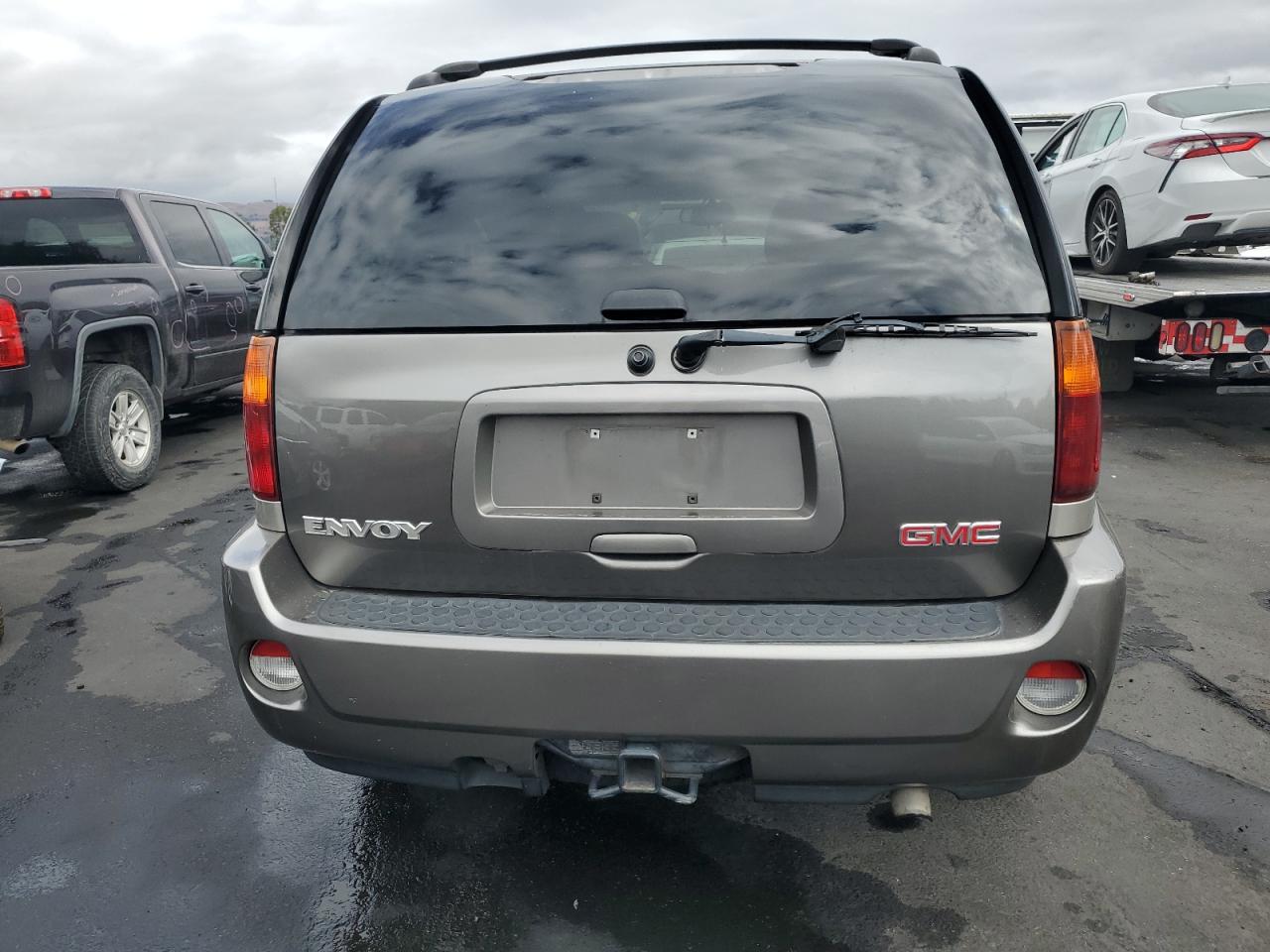 2005 GMC Envoy Denali VIN: 1GKET63M952308587 Lot: 85141585