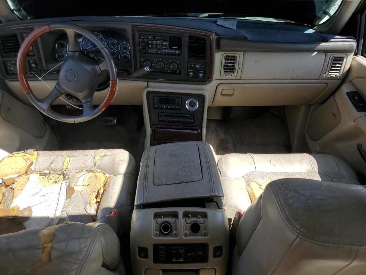 2002 Cadillac Escalade Luxury VIN: 1GYEC63T52R238019 Lot: 85906145