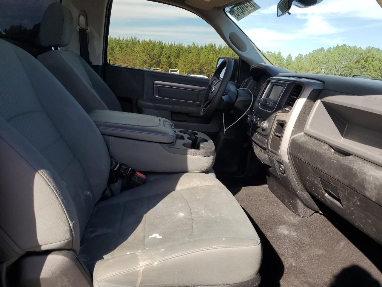 2017 Ram 1500 St VIN: 3C6JR6AT2HG713857 Lot: 87406575