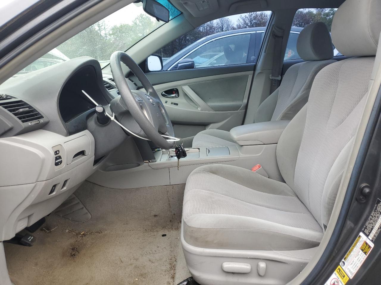 2010 Toyota Camry Base VIN: 4T1BF3EK1AU015163 Lot: 85474175