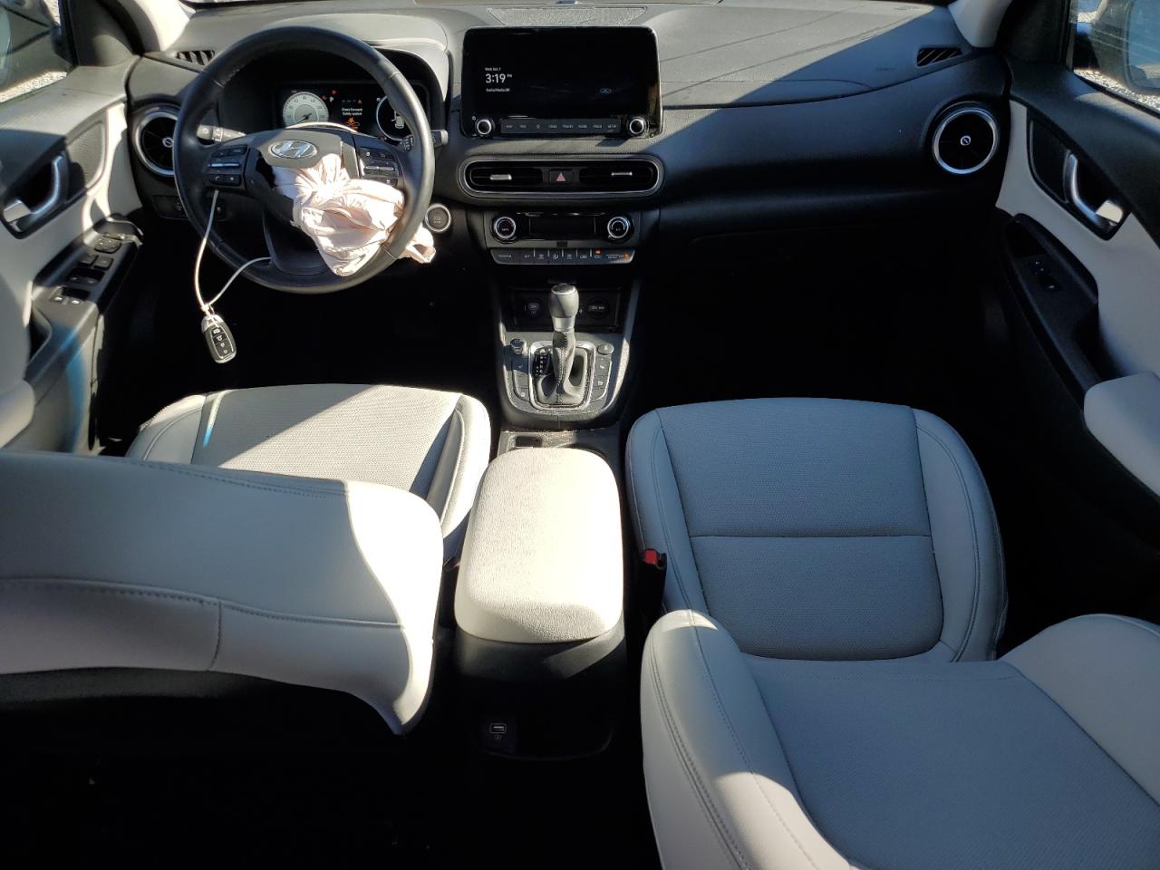 2022 Hyundai Kona Limited VIN: KM8K5CA38NU923648 Lot: 84450365