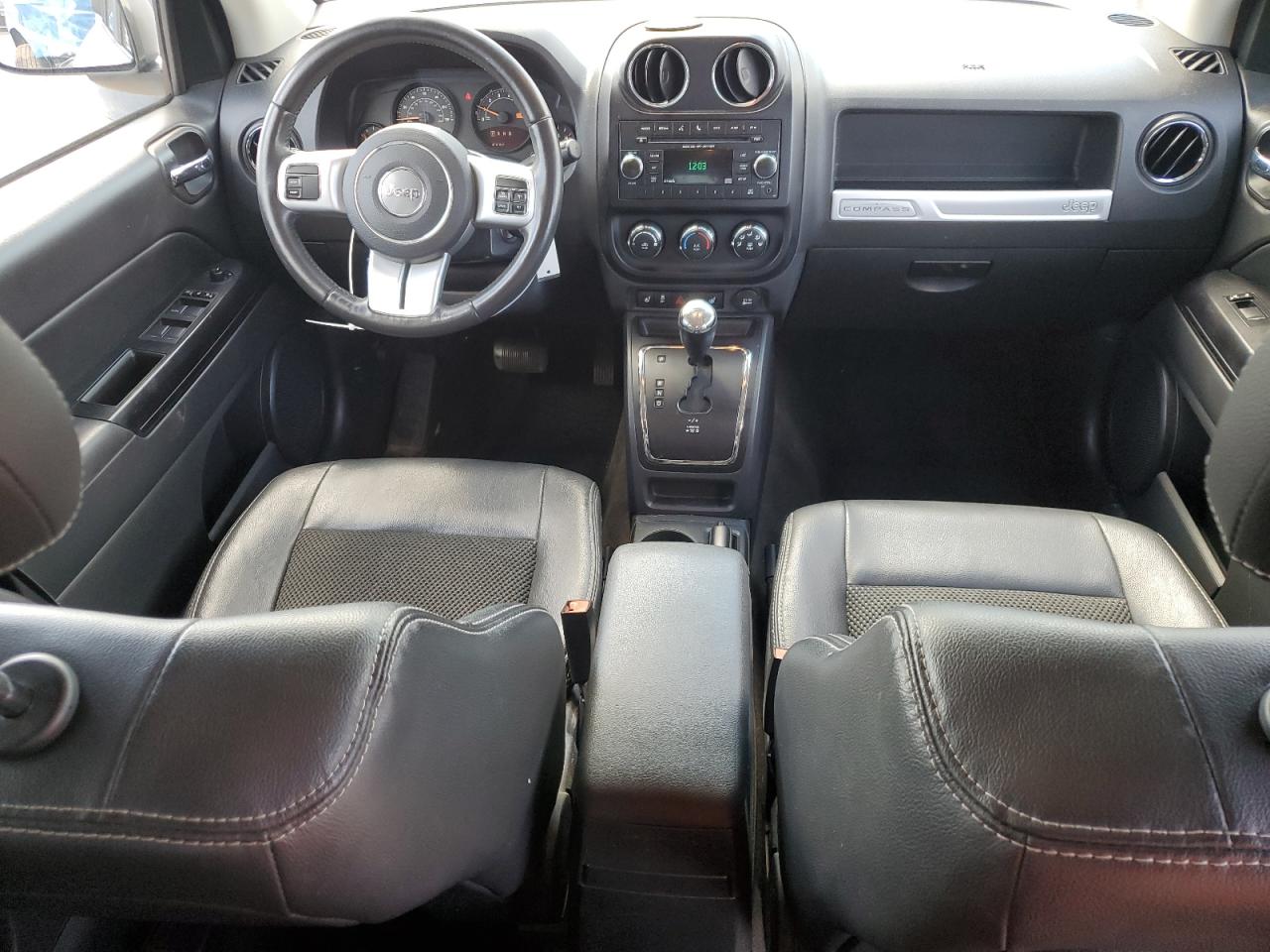 2016 Jeep Compass Sport VIN: 1C4NJCBA9GD785793 Lot: 86605935