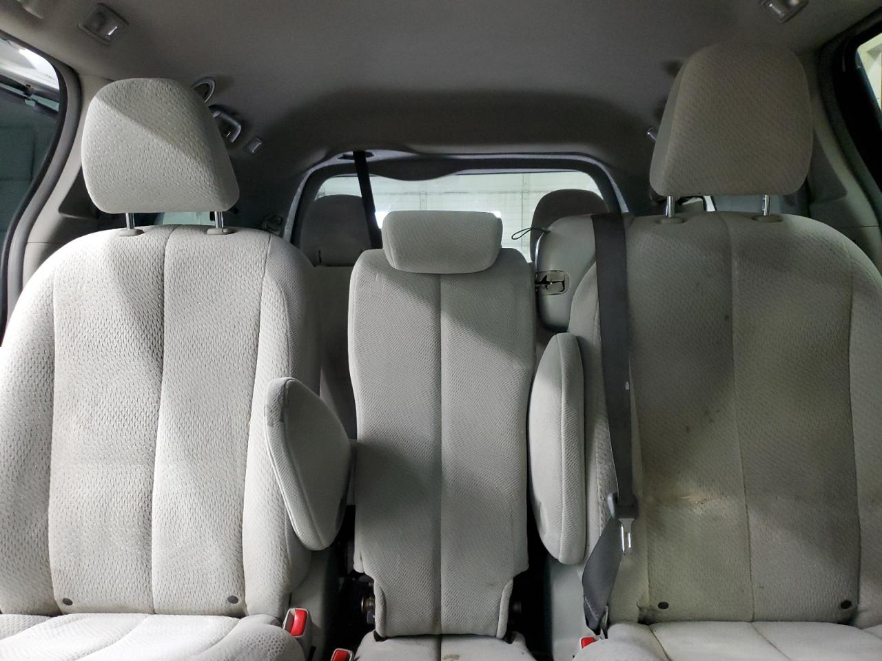 2011 Toyota Sienna Le VIN: 5TDKK3DC2BS054490 Lot: 82466925