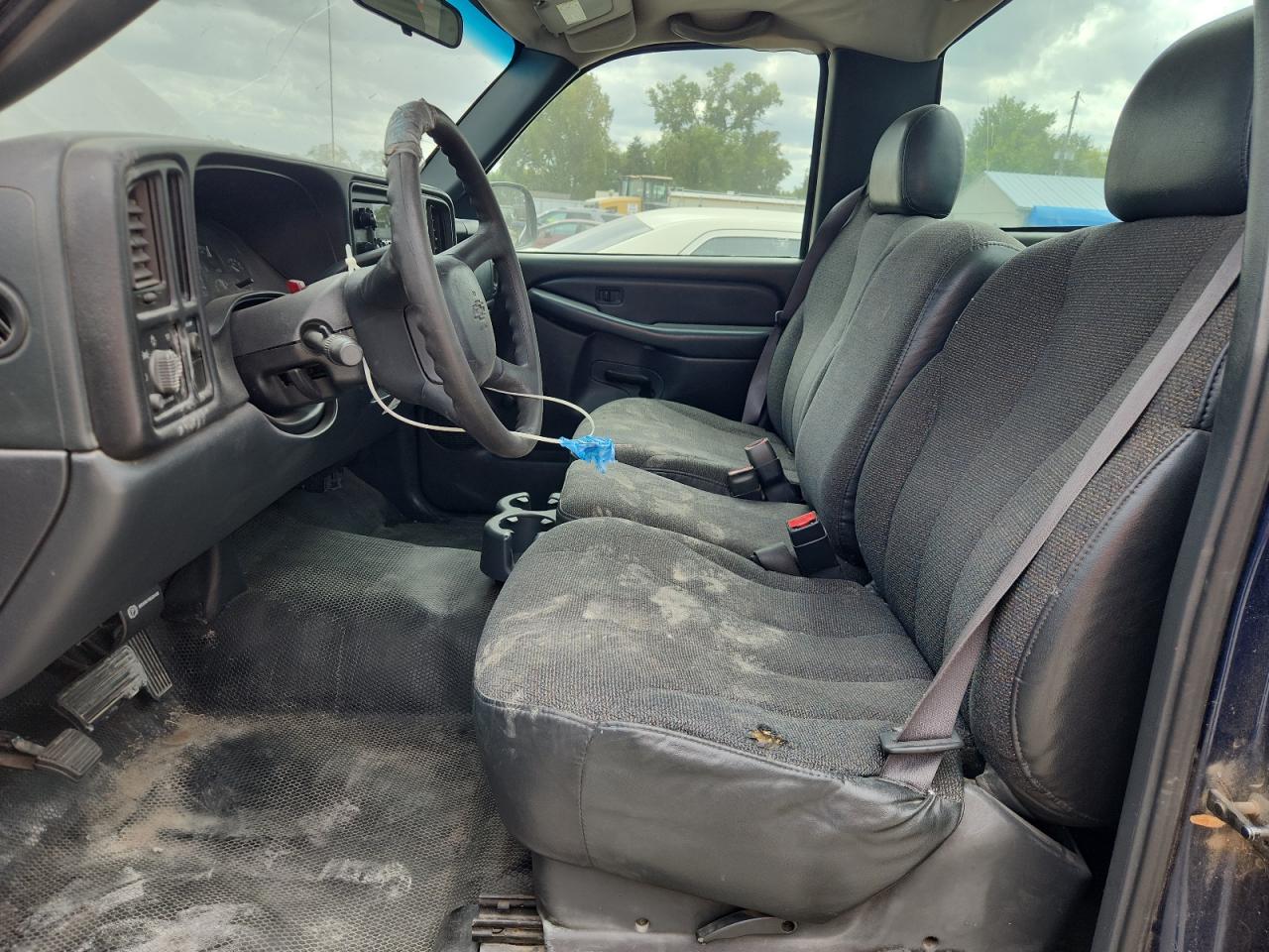 2001 Chevrolet Silverado C1500 VIN: 1GCEC14W21Z133731 Lot: 84935325