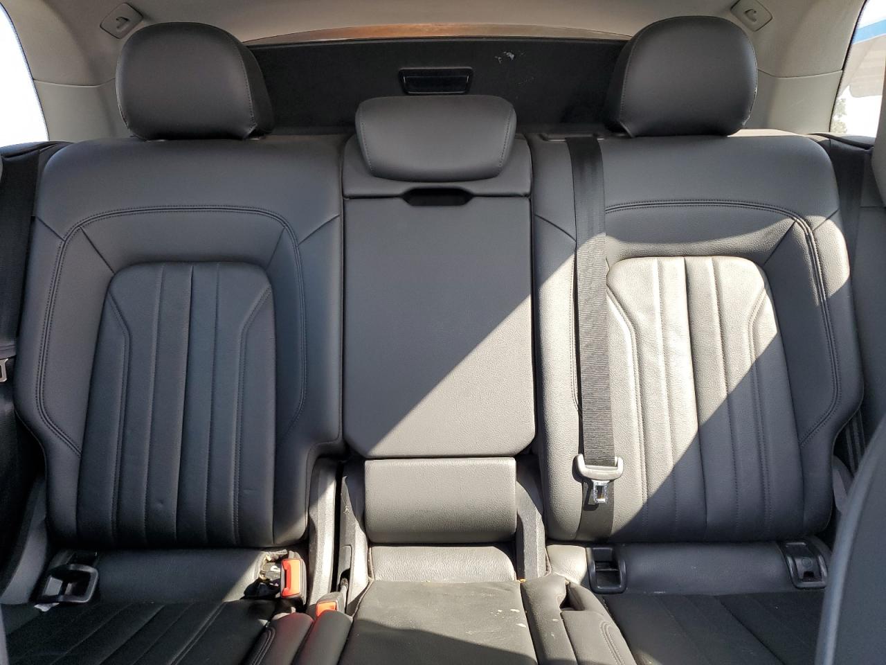 2018 Audi Q5 Premium VIN: WA1ANAFY0J2200496 Lot: 82660925