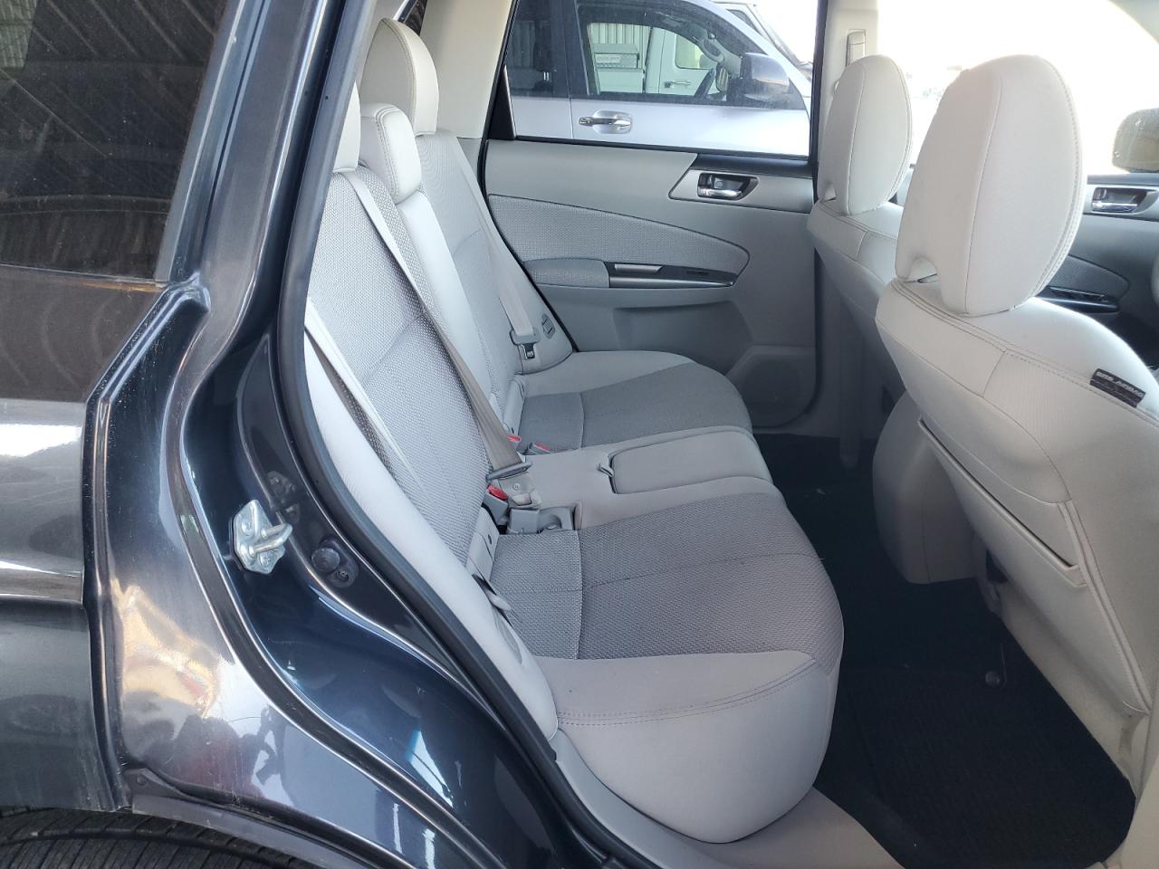 2011 Subaru Forester 2.5X Premium VIN: JF2SHADCXBH771437 Lot: 85642355