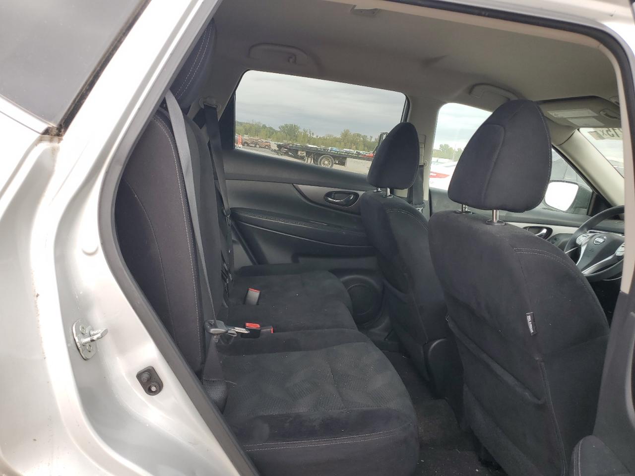 2016 Nissan Rogue S VIN: 5N1AT2MV3GC896683 Lot: 82383215