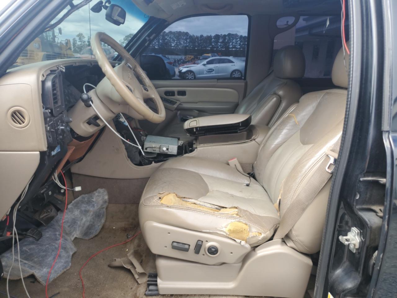 2006 GMC Yukon Denali VIN: 1GKEK63U66J132799 Lot: 81928685
