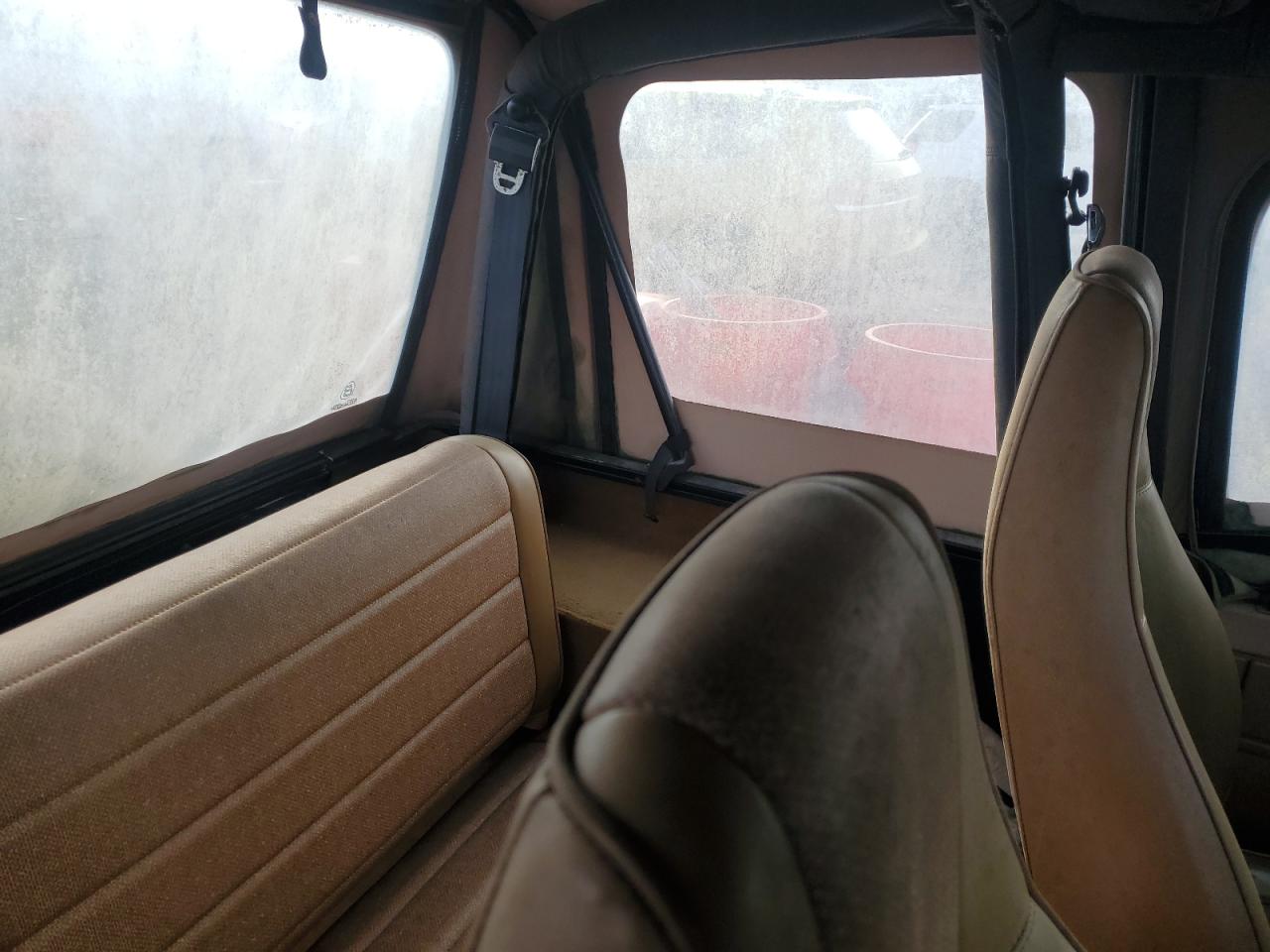 1992 Jeep Wrangler / Yj VIN: 2J4FY29S2NJ513906 Lot: 82704505