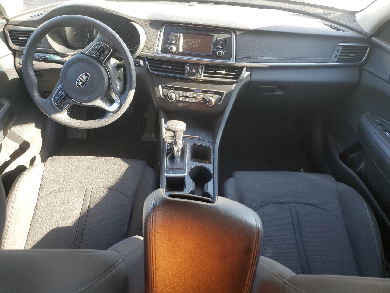 2016 Kia Optima Lx VIN: KNAGT4L32G5077384 Lot: 85715425