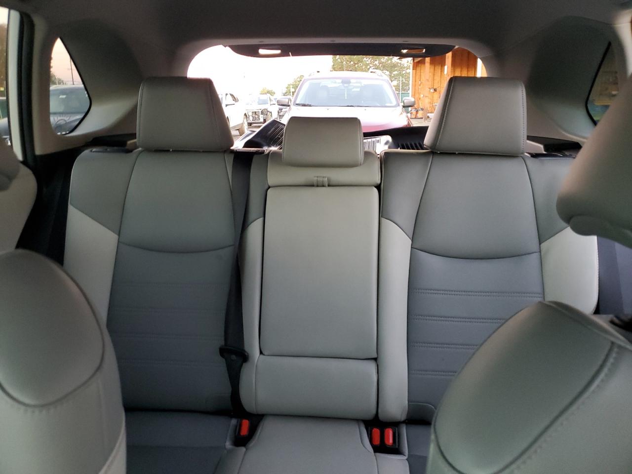 2021 Toyota Rav4 Xle Premium VIN: 2T3A1RFV2MW246557 Lot: 85939685