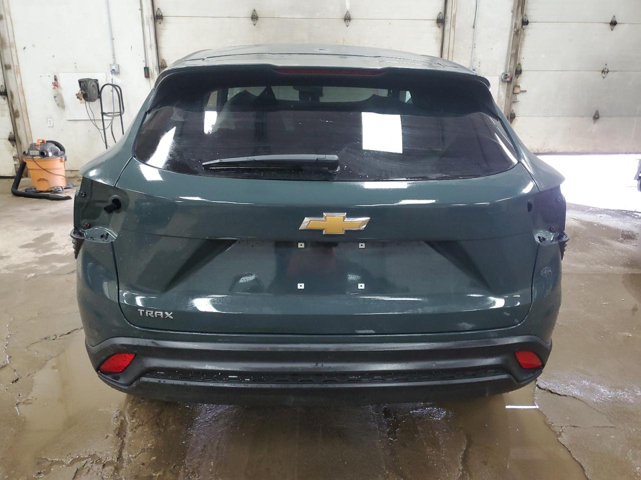 2025 Chevrolet Trax Ls VIN: KL77LFEP1SC122556 Lot: 86292565