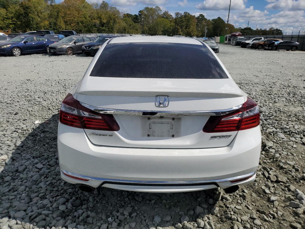2017 Honda Accord Sport VIN: 1HGCR2F55HA066777 Lot: 82249415