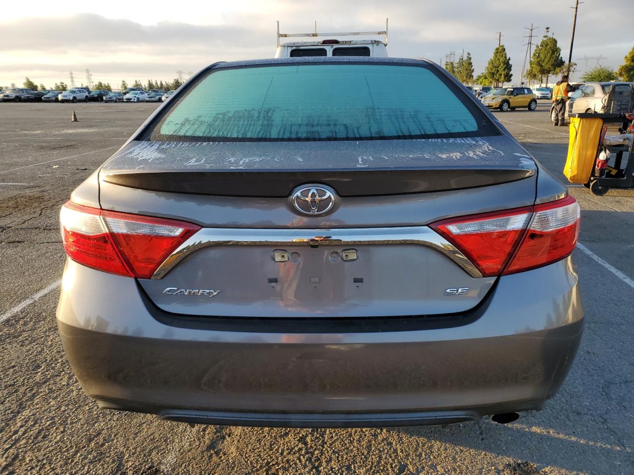 2016 Toyota Camry Le VIN: 4T1BF1FK8GU133495 Lot: 84070705