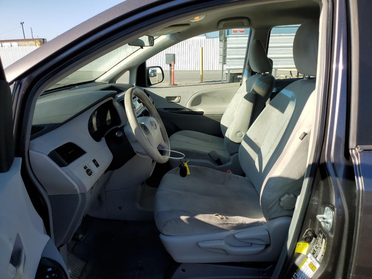 2012 Toyota Sienna Base VIN: 5TDKA3DC1CS012154 Lot: 84481115