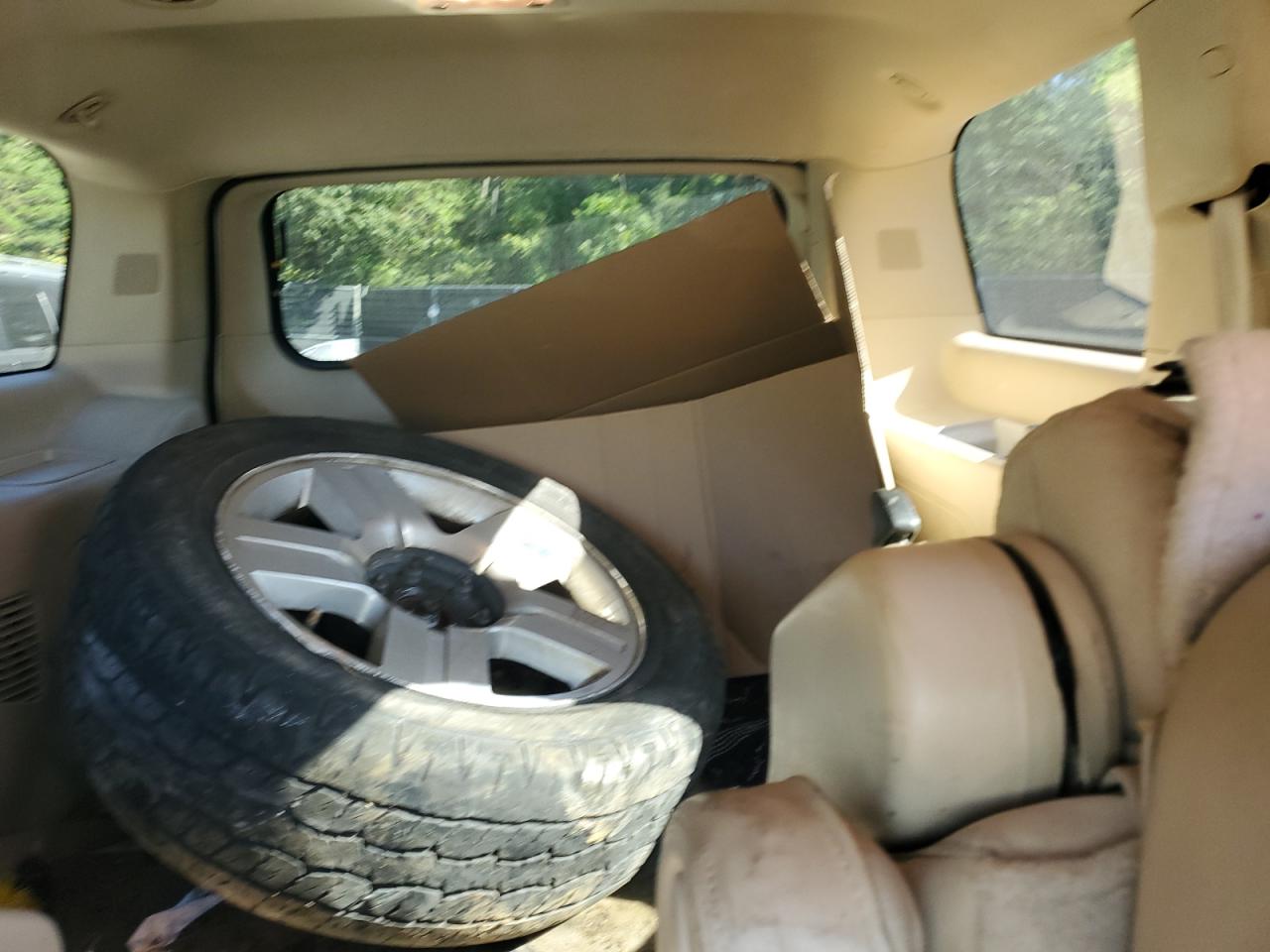 2011 GMC Yukon Denali VIN: 1GKS2EEFXBR172634 Lot: 84973155